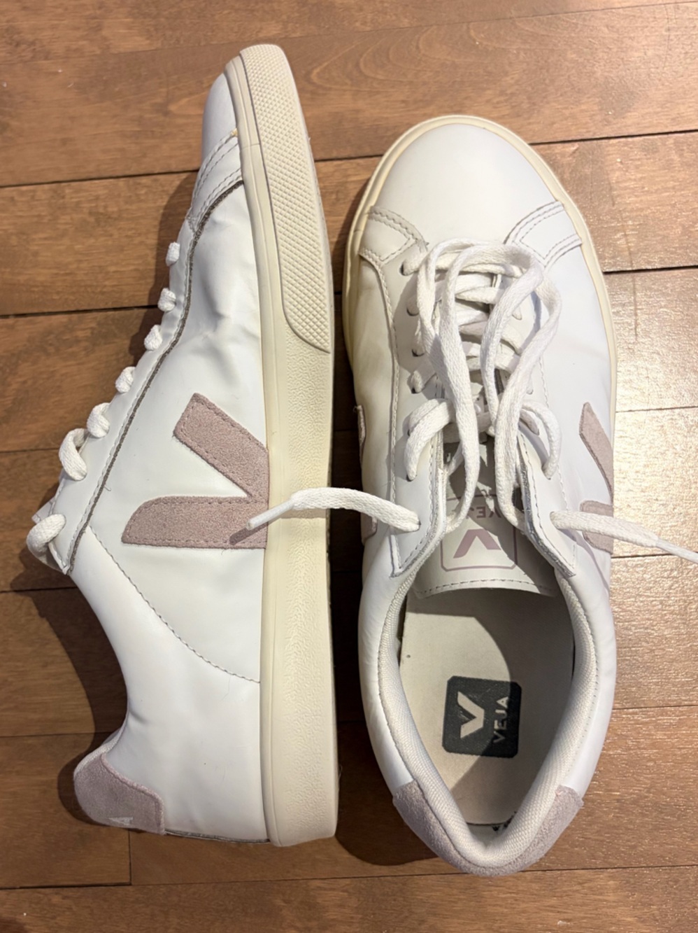 Veja Esplar White Sneakers with Lilac detail size 9 women (40 European)